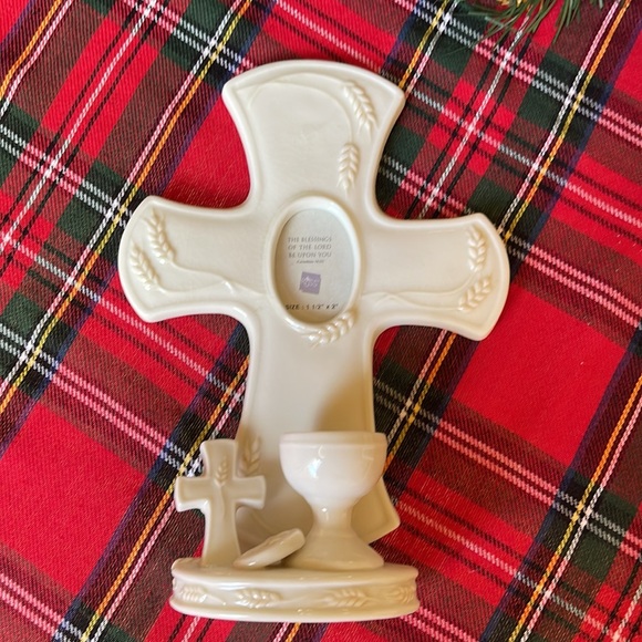 CROSS FIRST COMMUNION CERAMIC with PICTURE INSERT by RUSS - Picture 10 of 11